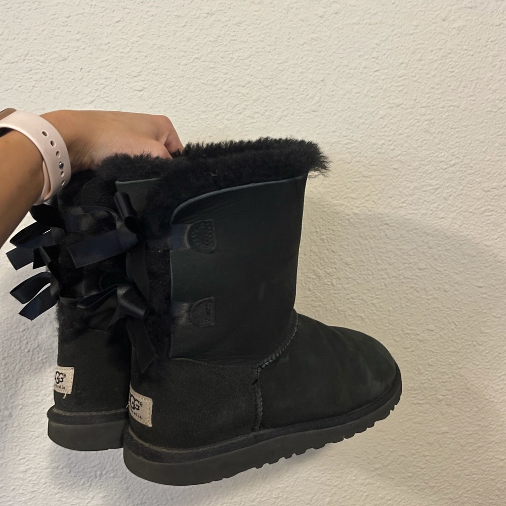 Bailey bow II Ugg Australia black bow boots - Picture 3 of 9